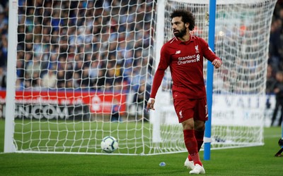 飞亚体育精华-伯贝赛后拥抱对手显风度